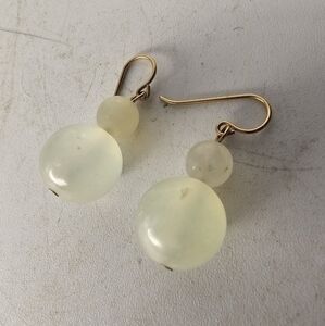 Vintage pair‎ of jade earrings